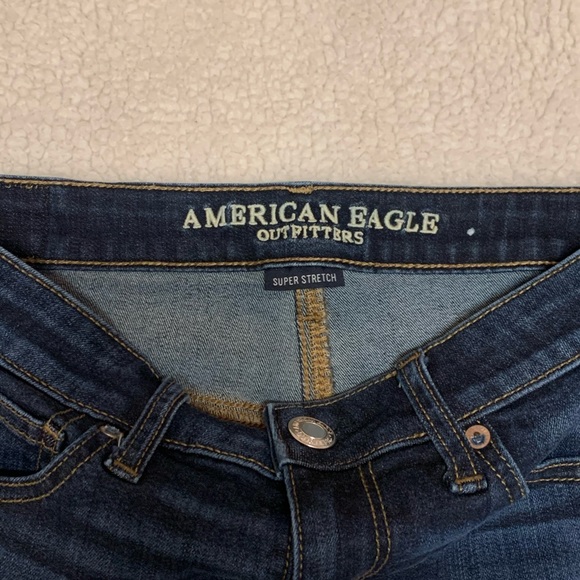 AMERICAN EAGLE dark denim shorts - Picture 2 of 5
